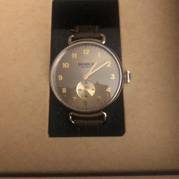 2 women’s Shinola watches. Brand new with tags - Picture 4 of 7